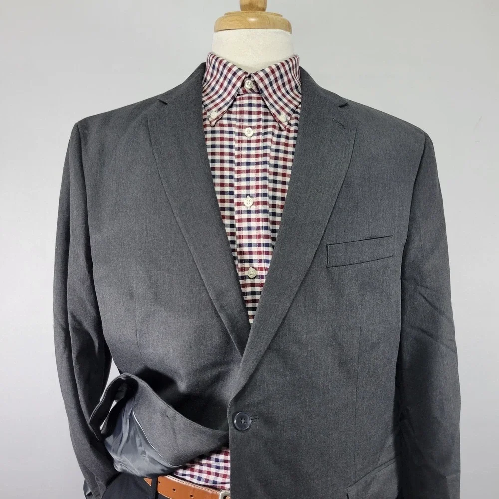 Van Heusen Men's Sport Coat Blazer Two Button Gray‎ Polyester Blend Size 46R